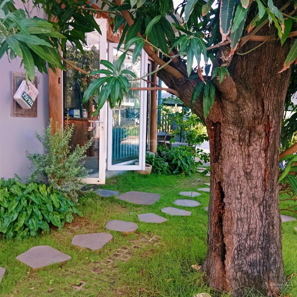 Bán biệt thự căn gốc 165m2 khu compoud long trường  hcm