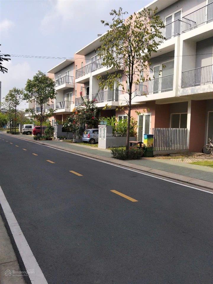 Bán gấp căn nhà phố dragon village view công viên giá chỉ 7,450 tỷ