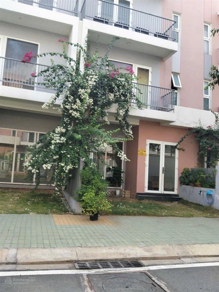 Bán gấp căn nhà phố dragon village view công viên giá chỉ 7,450 tỷ