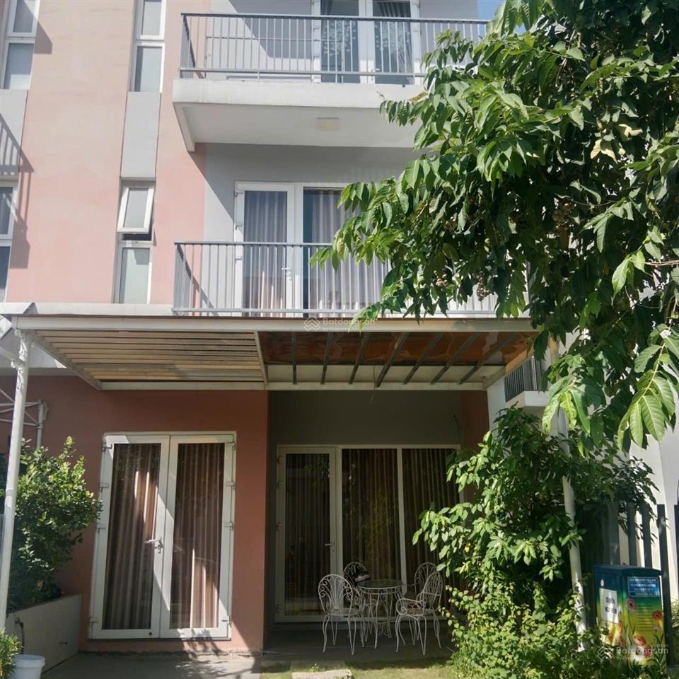 Bán 1 căn nhà phố view công viên giá 6,6 tỷ  0934 002 ***