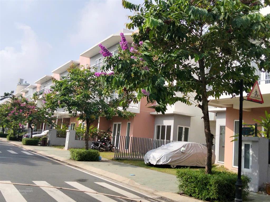 Bán 1 căn nhà phố view công viên giá 6,6 tỷ  0934 002 ***