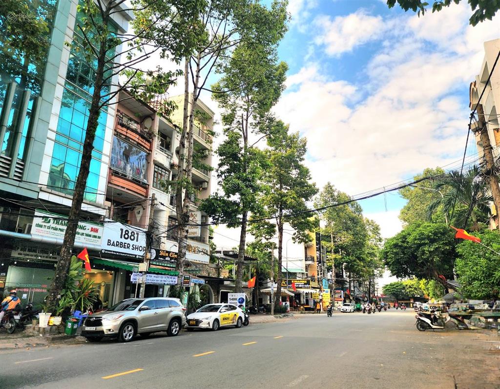 Mtkd nguyễn gia trí (d2), p. thạnh mỹ tây. 4 tầng mới. dt 4x20m (80m2) giá tốt