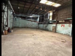 Kho 450m2 mặt tiền kinh dương công 24h vương chỉ 20 tr chỉ cho làm kho