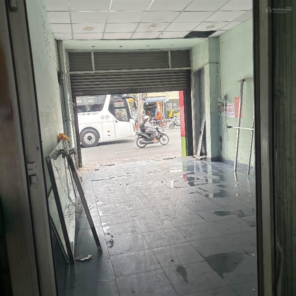 Cho thuê mặt tiền bạch đằng bình thạnh