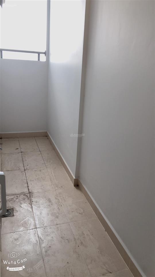 Cho thuê căn hộ 2pn 2wc có máy lạnh giá 10tr/tháng moonlight boulevard nhận nhà ở ngay