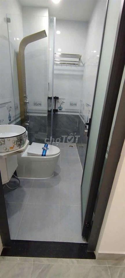 Nhà mới xây, mặt tiền đường, Trệt, lửng, 3 lầu, 4PN, Thạnh Lộc 31, Q12