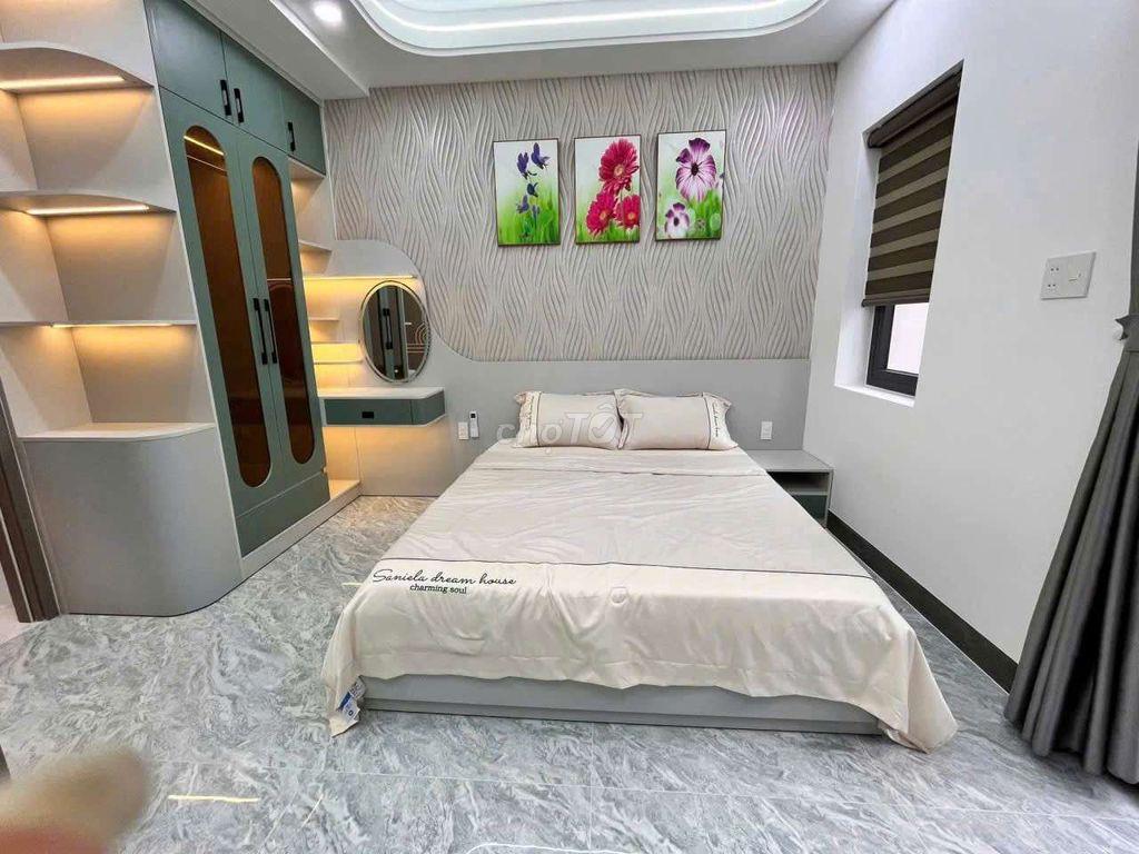 Nhà mới xây, Đường 7m, khu VIP, 1 trệt, 1 lửng, 3 lầu, Thới An, Q12