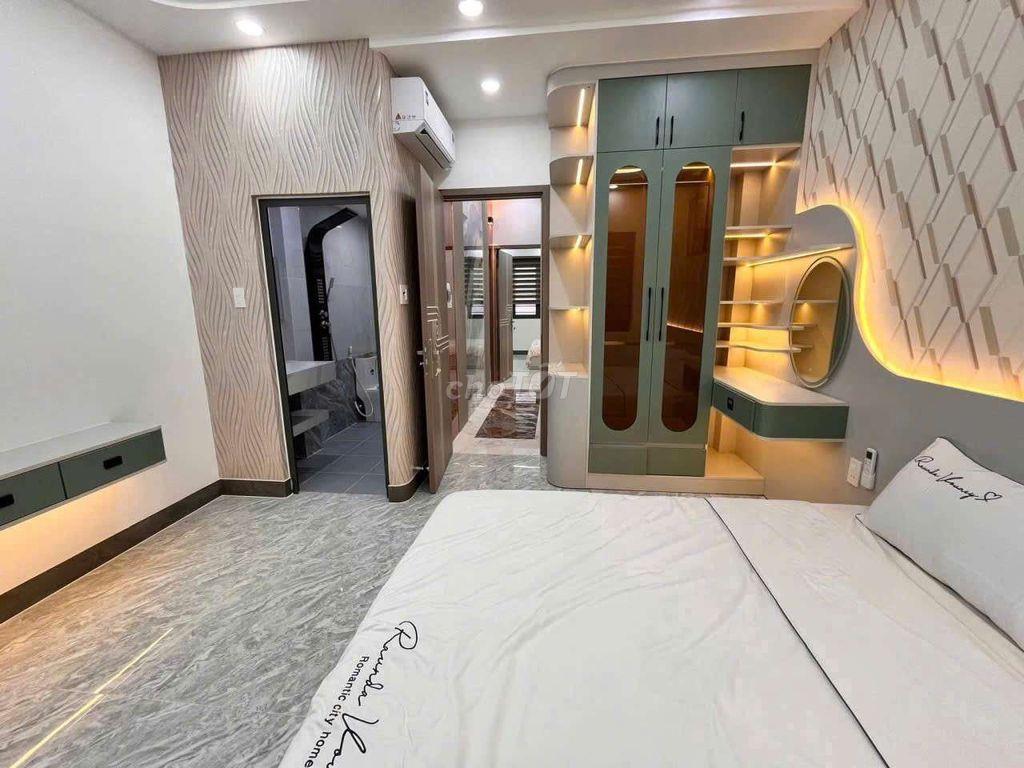 Nhà mới xây, Đường 7m, khu VIP, 1 trệt, 1 lửng, 3 lầu, Thới An, Q12