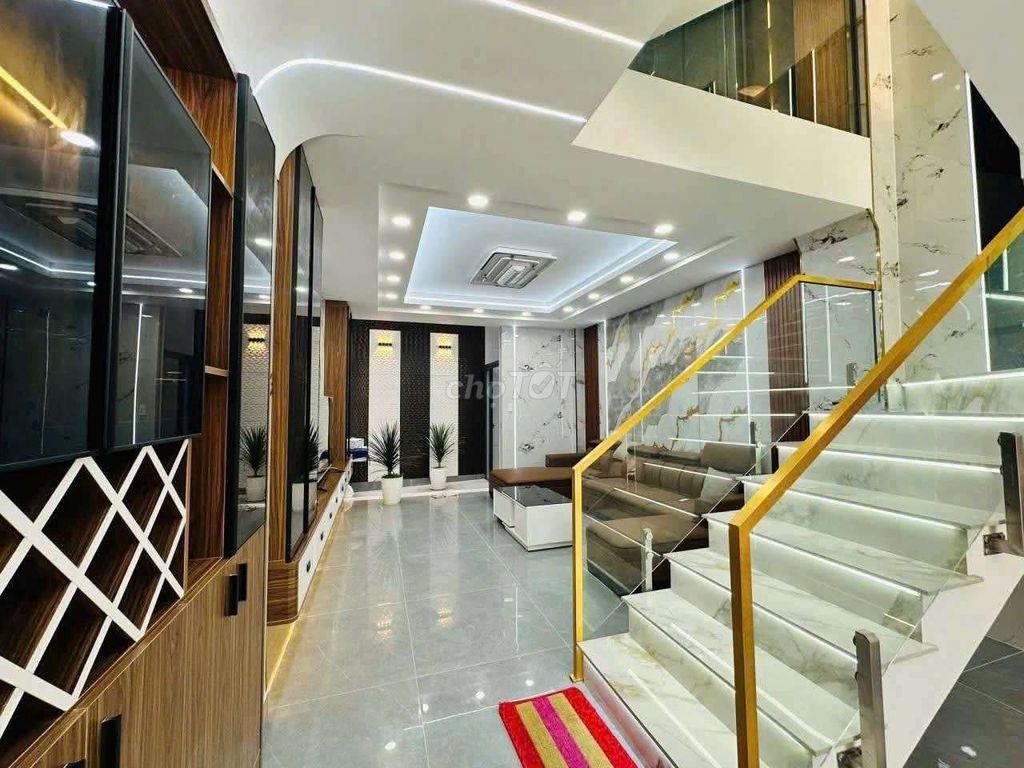 Nhà mới xây, đường 8m, khu VIP, 5tầng, Nguyễn Ảnh Thủ, Hiệp Thành, Q12