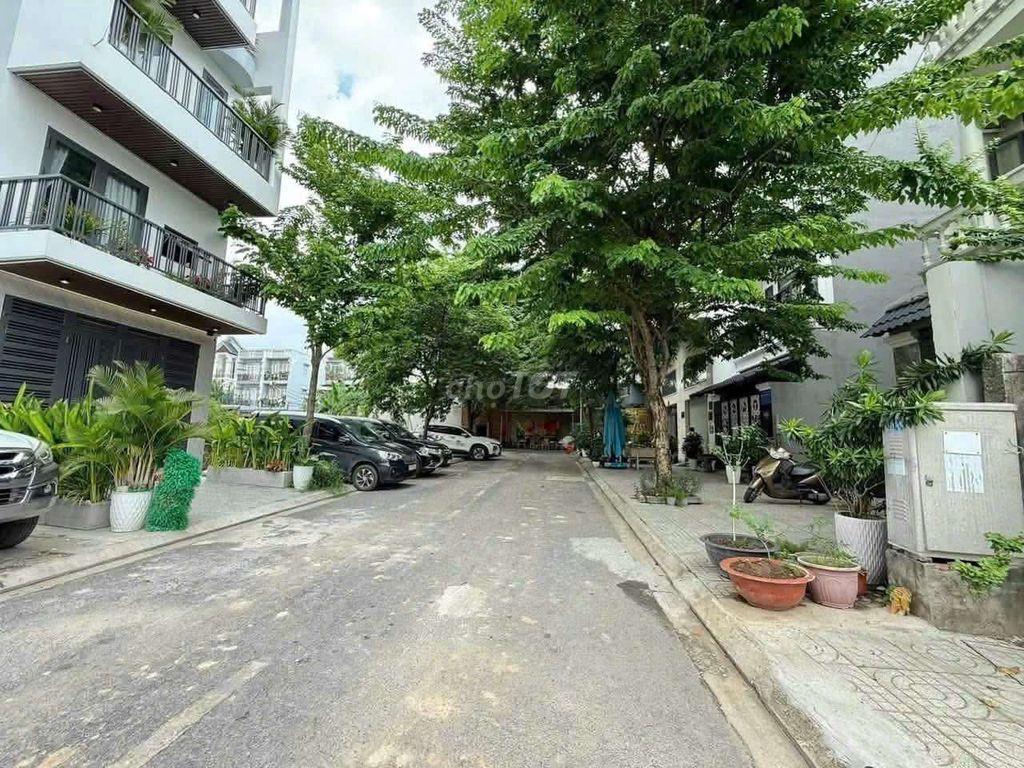 Nhà xây mới, có Thang Máy, đường 14m, Khu VIP, 5tầng, Thới An 16. Q12 