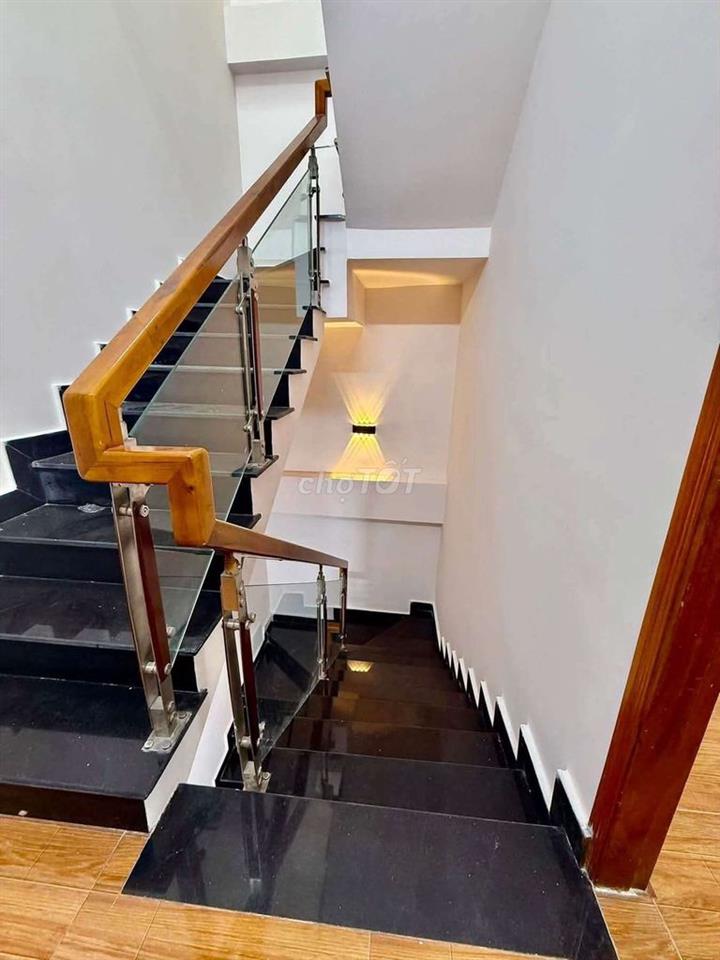 Nhà mới đẹp, đường 5,5m, (4x14) nở hậu 4,5m, 4tầng, Hiệp Thành 13, Q12