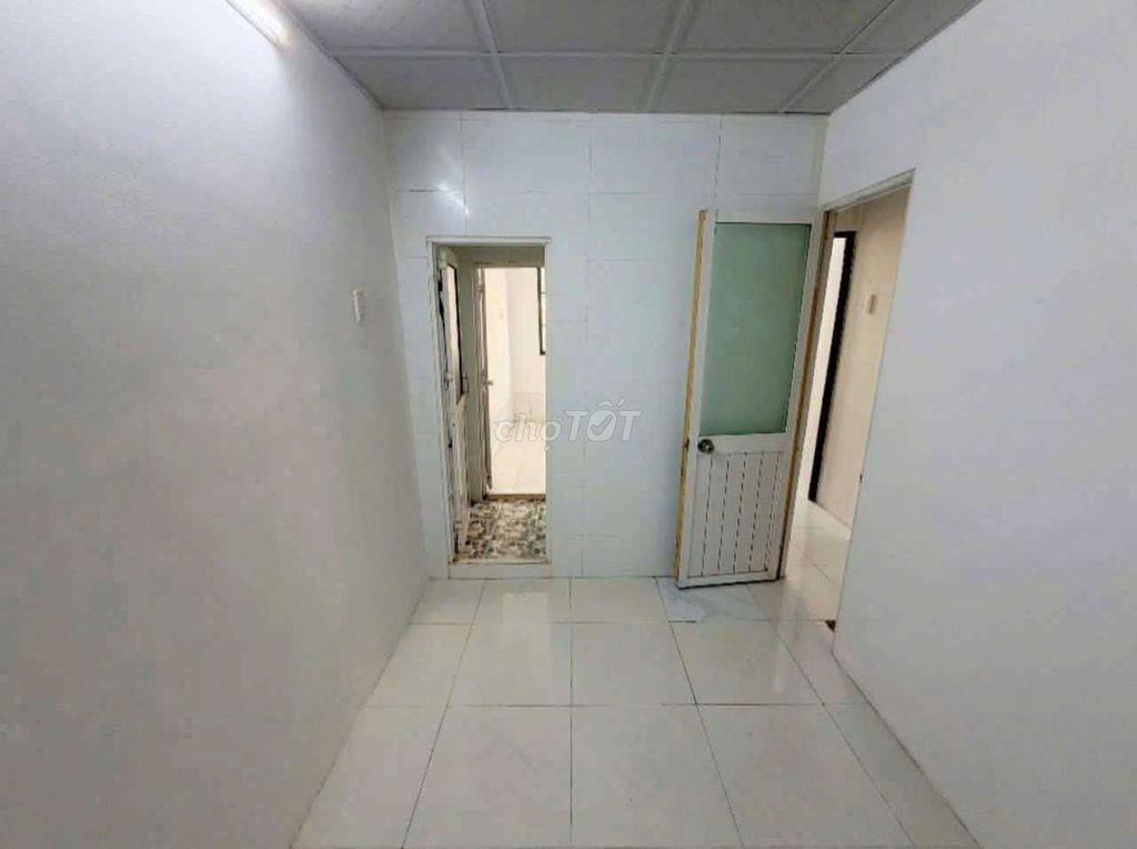 Bán Nhà đẹp, trệt, 2 lầu, 4 PN, sân thượng, hẻm 3m, Thạnh Lộc, Q12