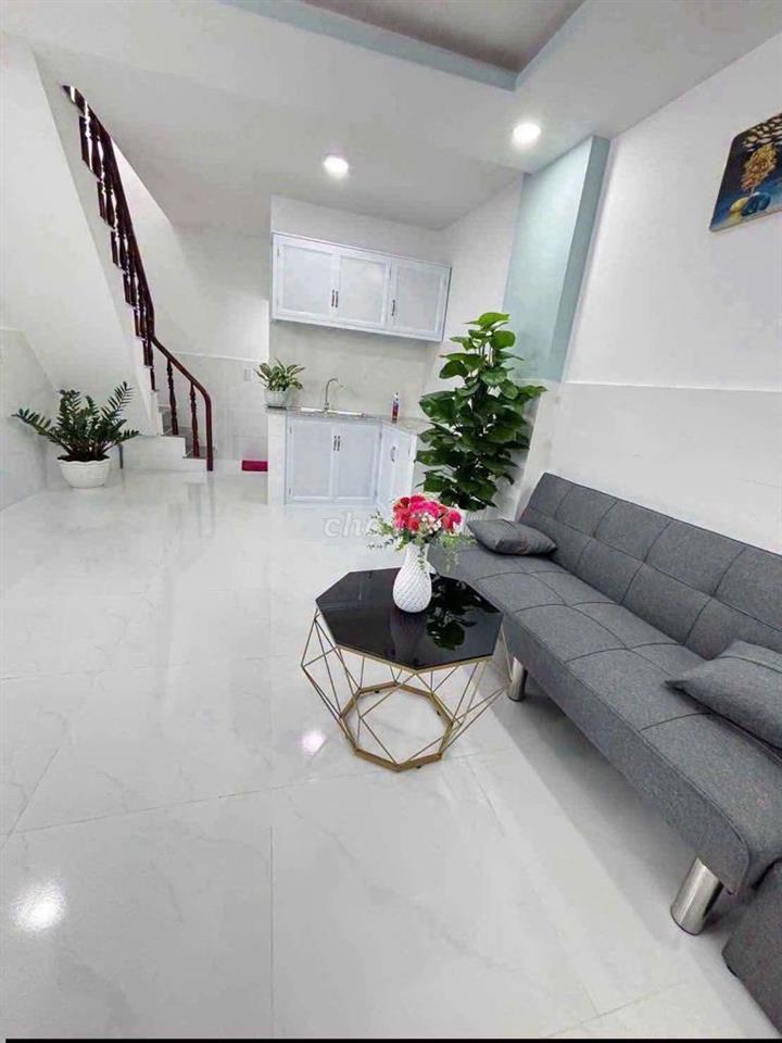 Bán nhà đẹp, 1 trệt, 1 lầu, 2PN, đường Thạnh Lộc 29, Q12