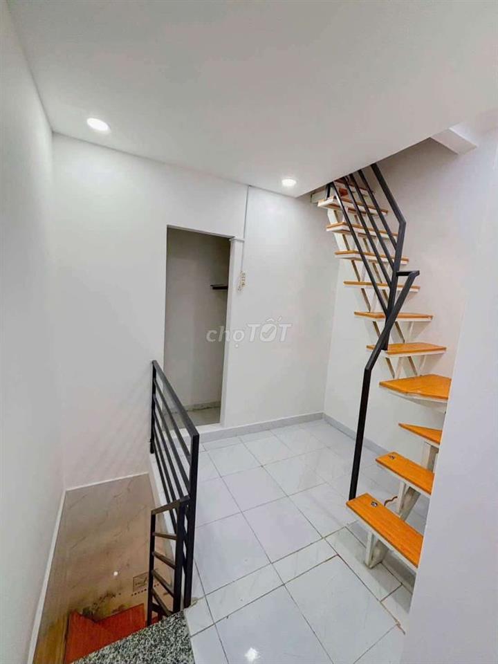 Bán Nhà mới đẹp, trệt, 2 lầu, 2 PN, Thạnh Lộc 19, Q12