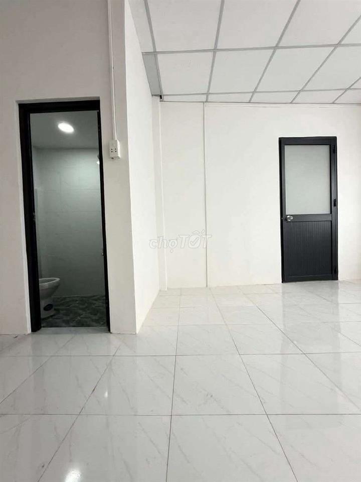 Nhà đẹp (6x6), 1lầu đổ suốt, 3PN, 1 xẹt đường nhựa Tân Xuân 4, Hóc Môn