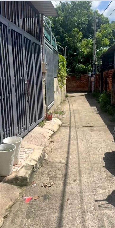 Bán Nhà (3,5x15), trệt, 1 lầu, 2PN, đường 3m, Trung Đông 12, Hóc Môn