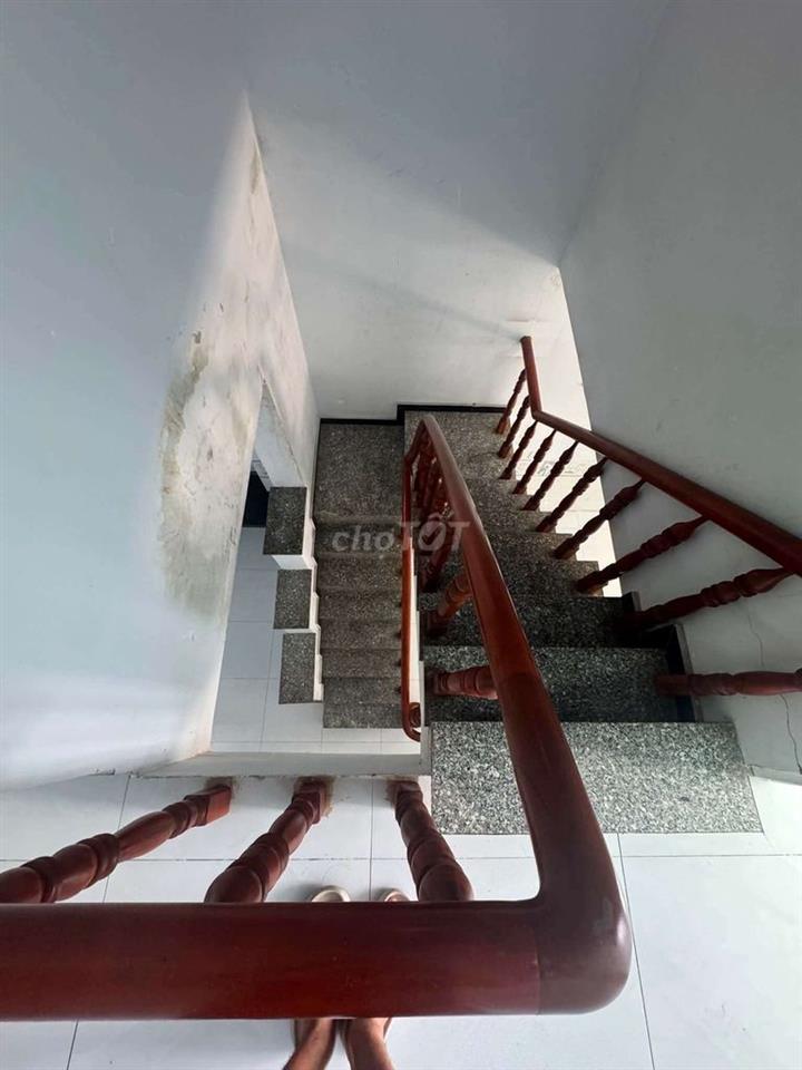 Bán Nhà (3,5x15), trệt, 1 lầu, 2PN, đường 3m, Trung Đông 12, Hóc Môn