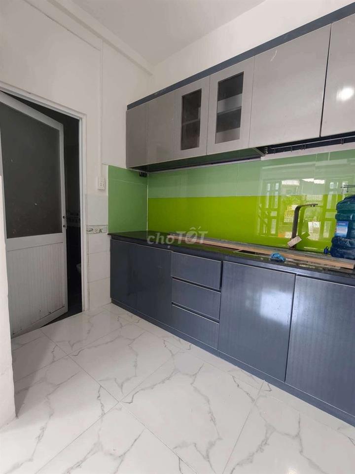 Nhà mới đẹp, (4×8m), trệt, 1 lầu, 2PN, đường rộng Thạnh Xuân 24, Q12