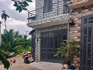 Nhà mới đẹp, (4×8m), trệt, 1 lầu, 2PN, đường rộng Thạnh Xuân 24, Q12