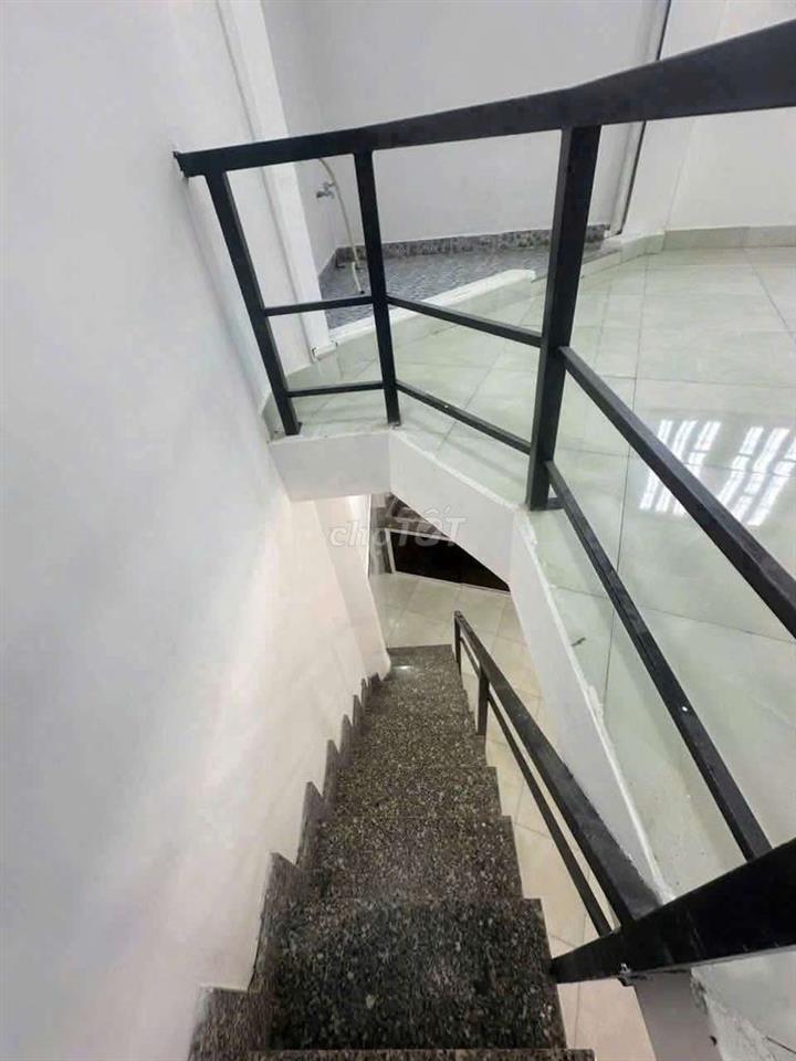 Nhà Mặt tiền đường thông ôtô, (7x6) đúc 1 Lầu, Hiệp Thành 10, Q12