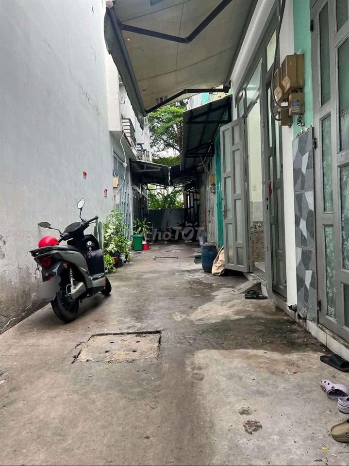 Bán nhà mới (3,6 x11m), đúc 1 trệt, 1lầu, đường rộng Hiệp Thành, Q12