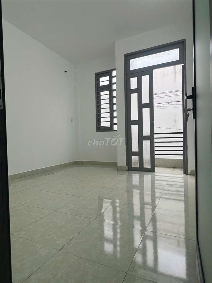 Bán nhà mới (3,6 x11m), đúc 1 trệt, 1lầu, đường rộng Hiệp Thành, Q12