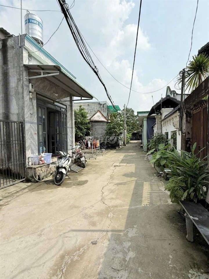 Nhà mới đẹp, hẻm xe hơi thông,(3,3x11), 1lửng, 2PN Thạnh Xuân 52, Q12