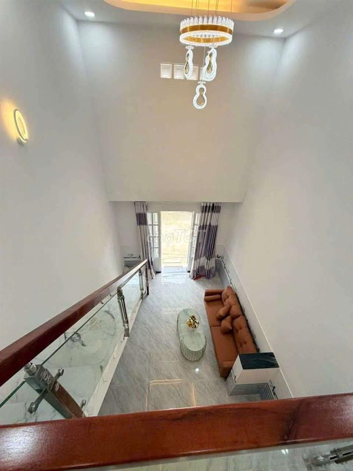 Nhà mới đẹp, hẻm xe hơi thông,(3,3x11), 1lửng, 2PN Thạnh Xuân 52, Q12