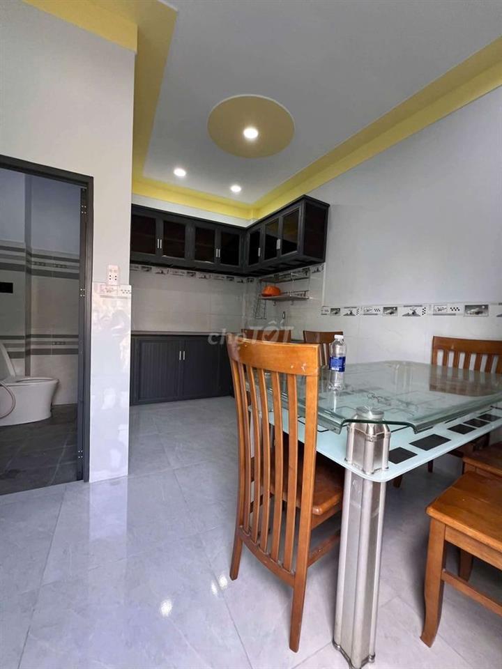 Nhà Sổ Đỏ Riêng, (4x13) lửng, 3PN, 2WC đường 4m,Thới Tam Thôn, Hóc Môn