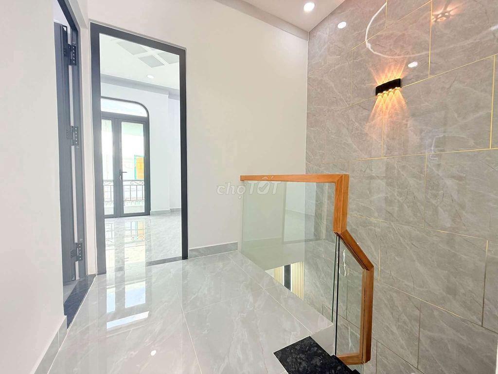 Nhà mới đẹp, (4x 9), 1lầu, 2PN, 2 WC, Thới Tam Thôn 9, Hóc môn