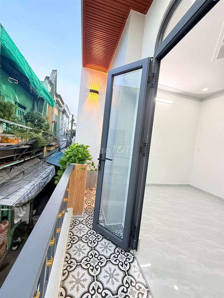 Nhà mới đẹp, (4x 9), 1lầu, 2PN, 2 WC, Thới Tam Thôn 9, Hóc môn