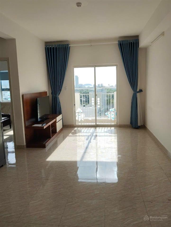 Chính chủ cho thuê căn hộ hoàng quân (hqc)  p. bắc nha trang. view biển 0982 502 ***