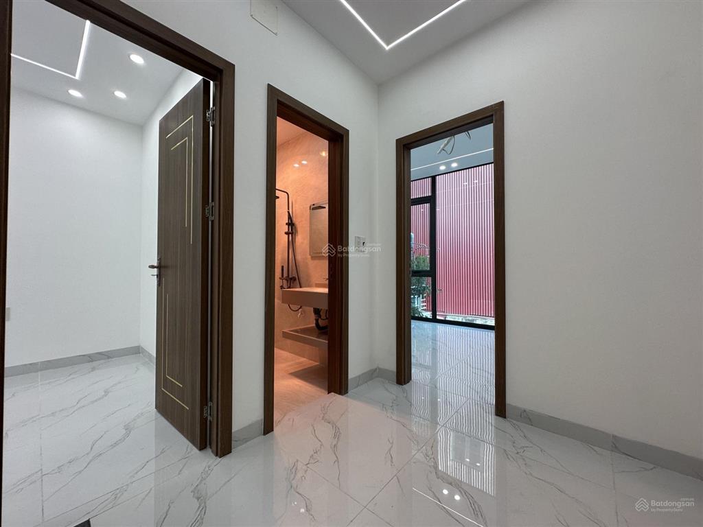 Bán nhà 4 tầng xây mới trong ngõ chi lăng, hồng bàng, hải phòng