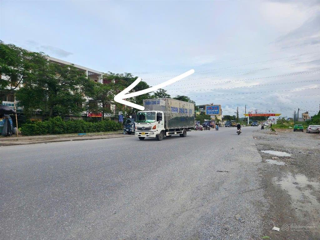 Bán nhà mặt phố tại bến xe mỹ hào, hưng yên