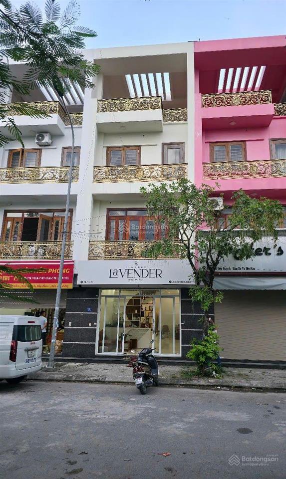 Bán nhà mặt phố tại bến xe mỹ hào, hưng yên