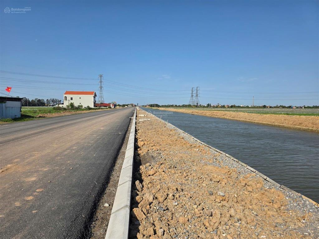 Bán đất hòa đam, phường thượng hồng (hòa phong cũ) hưng yên. 4,5 tỷ, 140m2, mặt tiền 7m hot!