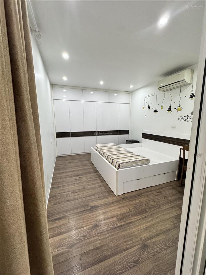 Cho thuê căn hộ chung cư tân hồng hà 317 trường chinh dt 70m2 2pn 2wc đồ cơ bản 12tr/1 tháng