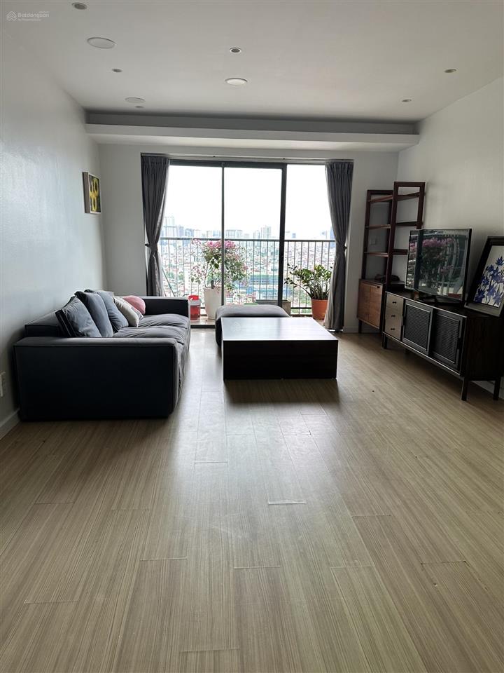 Cần cho thuê ngay căn hộ chung cư sky city 88 láng hạ dt 172m2 3pn 2wc đồ cơ bản 25tr/1 tháng