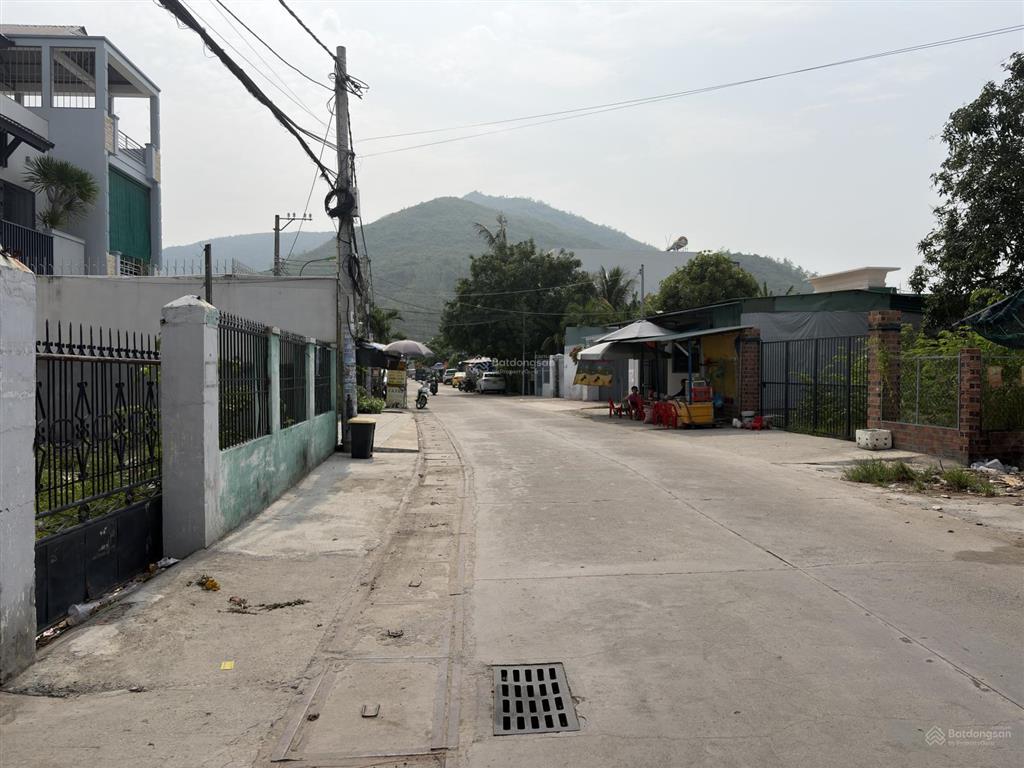 Bán nhanh lô góc mt lư giang 250 m2, nam nha trang