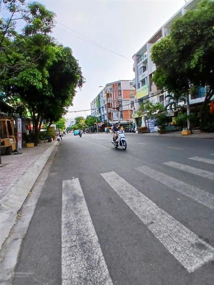 Nhà 4 lầu đường số 23 khu bình phú 1 q6 (4,5x20m) giá chỉ 16 tỷ 500