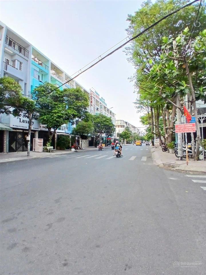 Nhà 4 lầu đường số 23 khu bình phú 1 q6 (4,5x20m) giá chỉ 16 tỷ 500