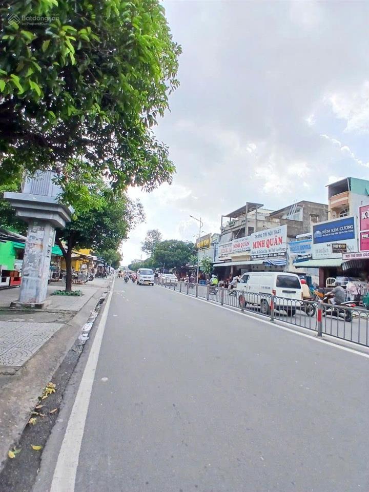 Mặt tiền đường hậu giang quận 6 dt ( 4,8 x 20 ) giá 25 tỷ