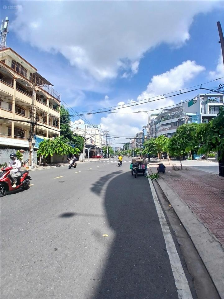 Nhà 15 tỷ ngay mega bình phú mt đường số 26 quận 6