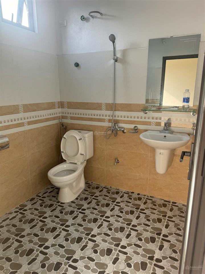Chính chủ cho thuê nhà nguyên căn gần ngã 6 nam hưng  tiền hải  thái bình(cũ)  0973 087 ***