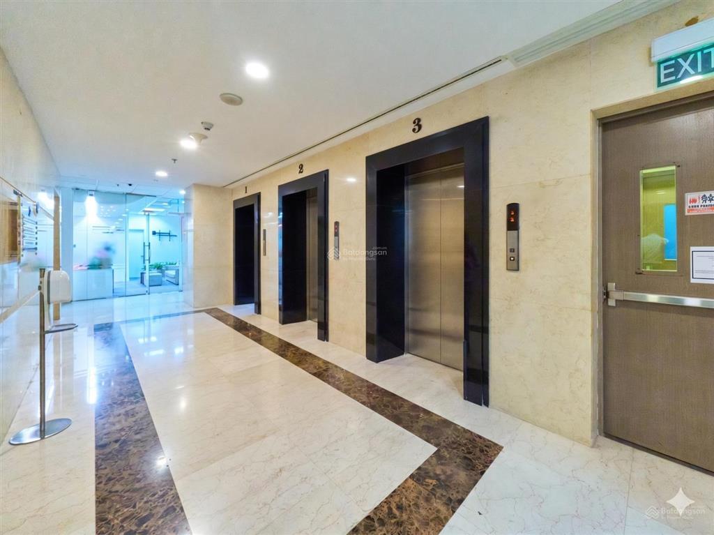 Cho thuê văn phòng hạng b đường đinh tiên hoàng, tòa nhà saigon finance center, 1 sàn 830m2