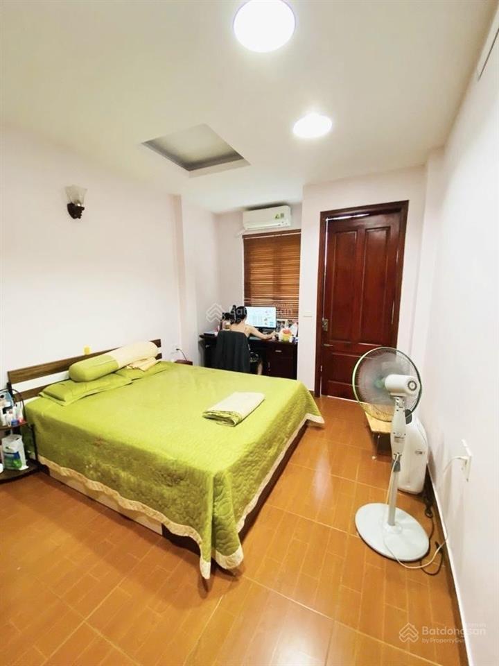 Bán nhà phố miếu đầm 38m2, ngõ nông gần ô tô tránh, phố kd sầm uất, hàng xóm marriott
