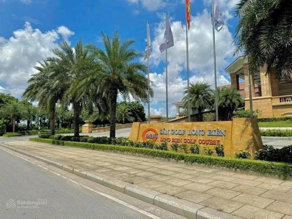 Bán đất phân lô quân đội 918, long biên, view sân golf long biên. dt 42m2. ô tô 7 chỗ đỗ cửa.