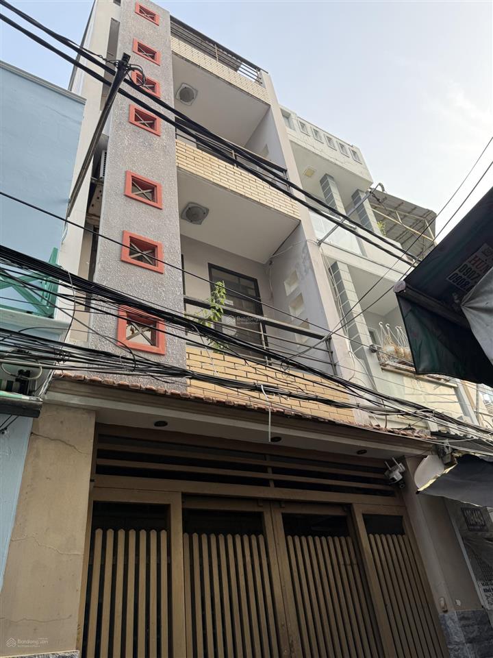 Vị trí đẹp, 5 phút q1, q5, q7, q4, trung sơn, himlam... hẻm xe tải sát nhà.nhà 4 tầng 42m2, 6.8 tỷ.