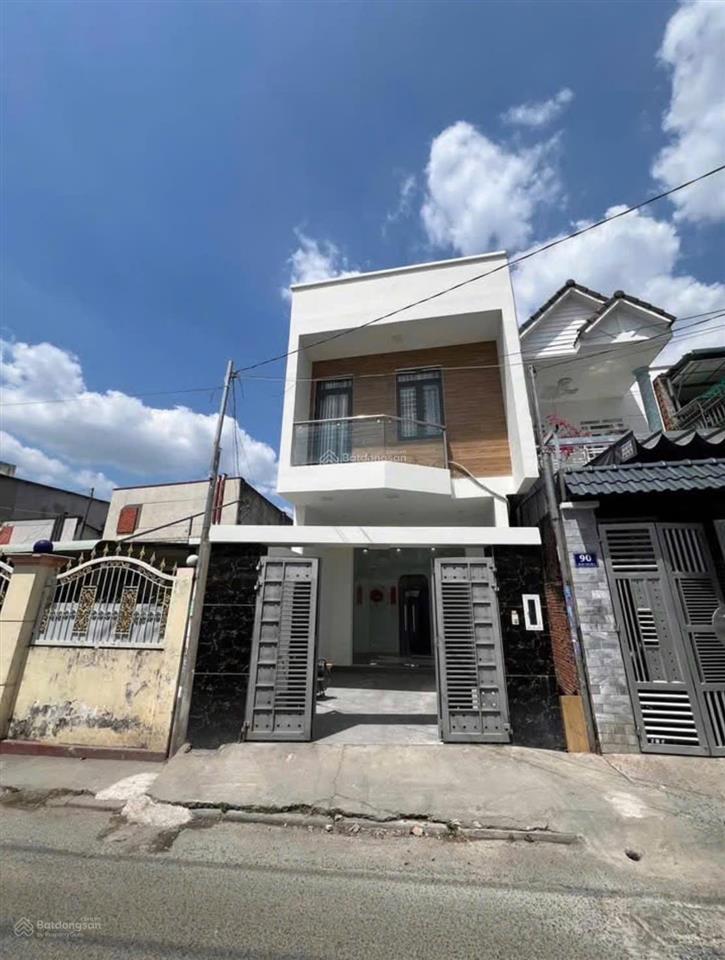 Bán nhà 1 trệt 1 lầu ngay văn hoa villa phường thống nhất (trấn biên) đồng nai. 4,99 tỷ