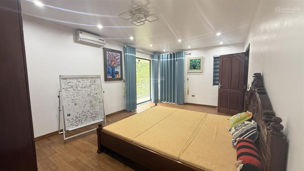 Chính chủ vào sài gòn sinh sống chuyển nhượng gấp căn biệt thự 298 m2 tại khu đô thị hà phong .